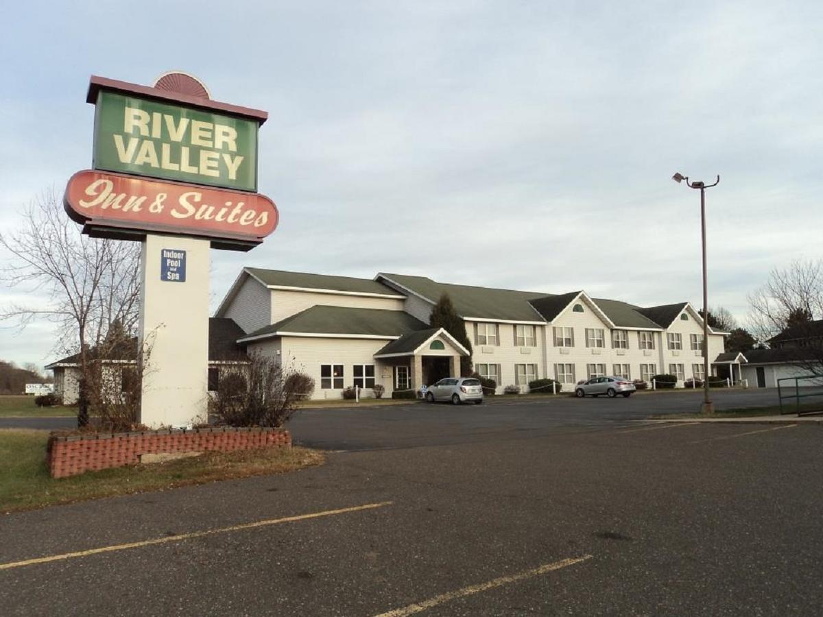 River Valley Inn & Suites Osceola Exterior photo